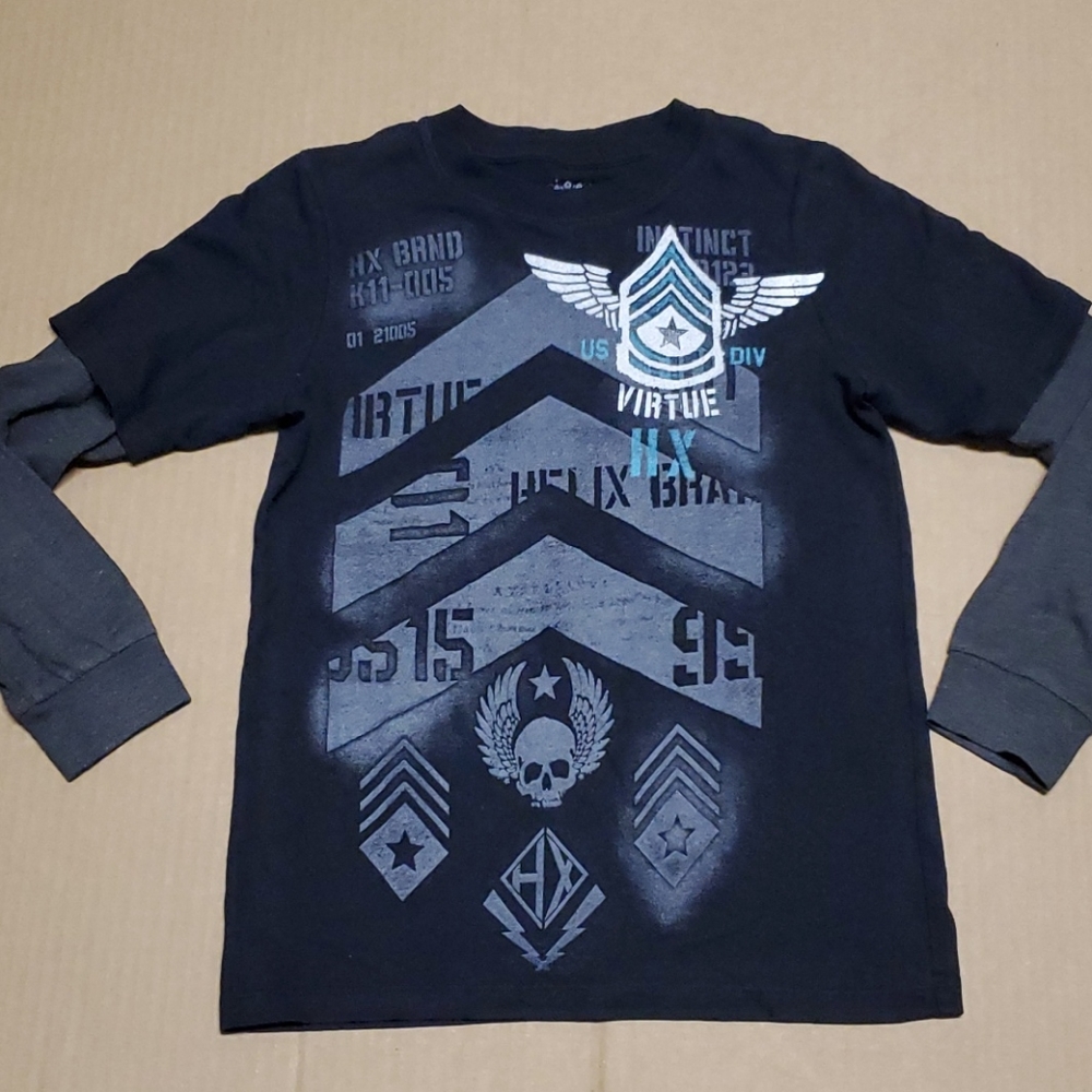 Helix Kid's Skateboard Long Sleeves T-shirt Small sz 7-8 or small